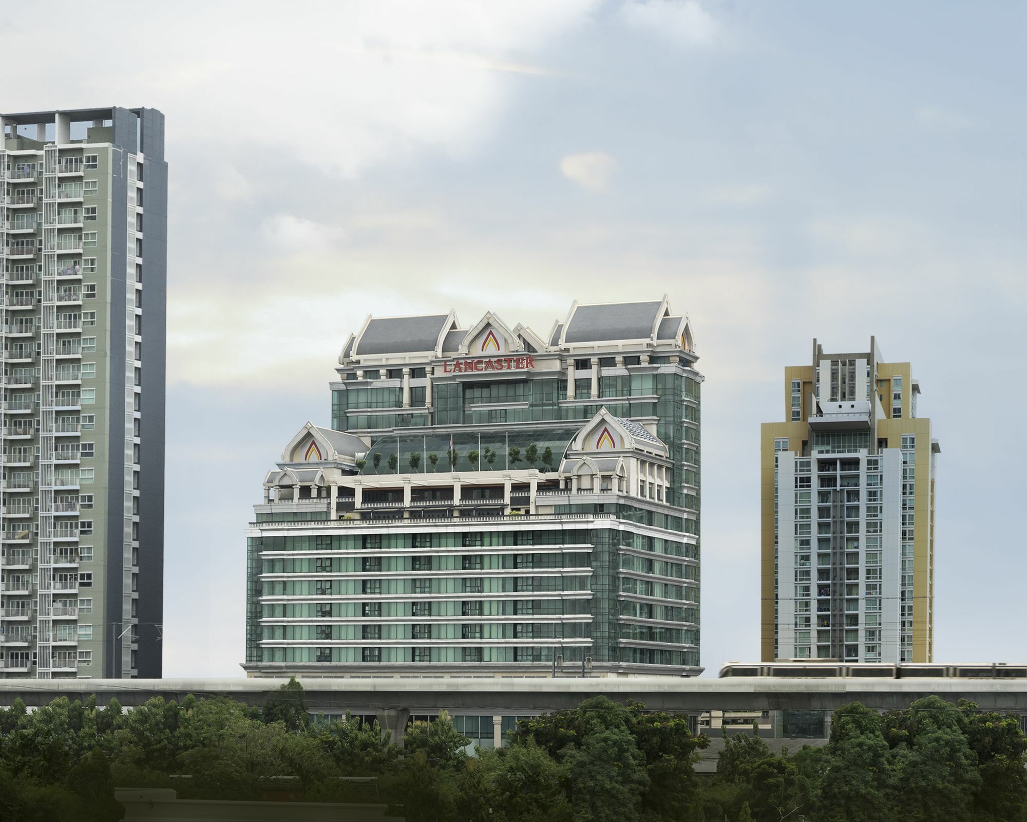Lancaster Bangkok Hotell Eksteriør bilde